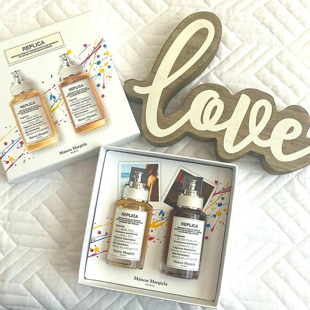 REPLICA BEACH WALK & BY THE FIREPLACE FRAGRANCE SET 💕